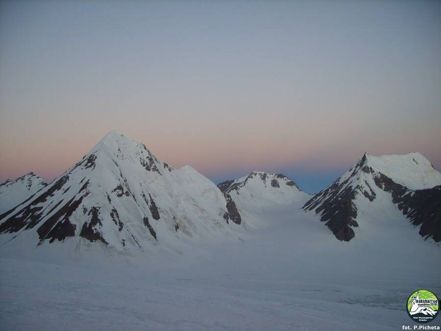 img000006e8.jpg